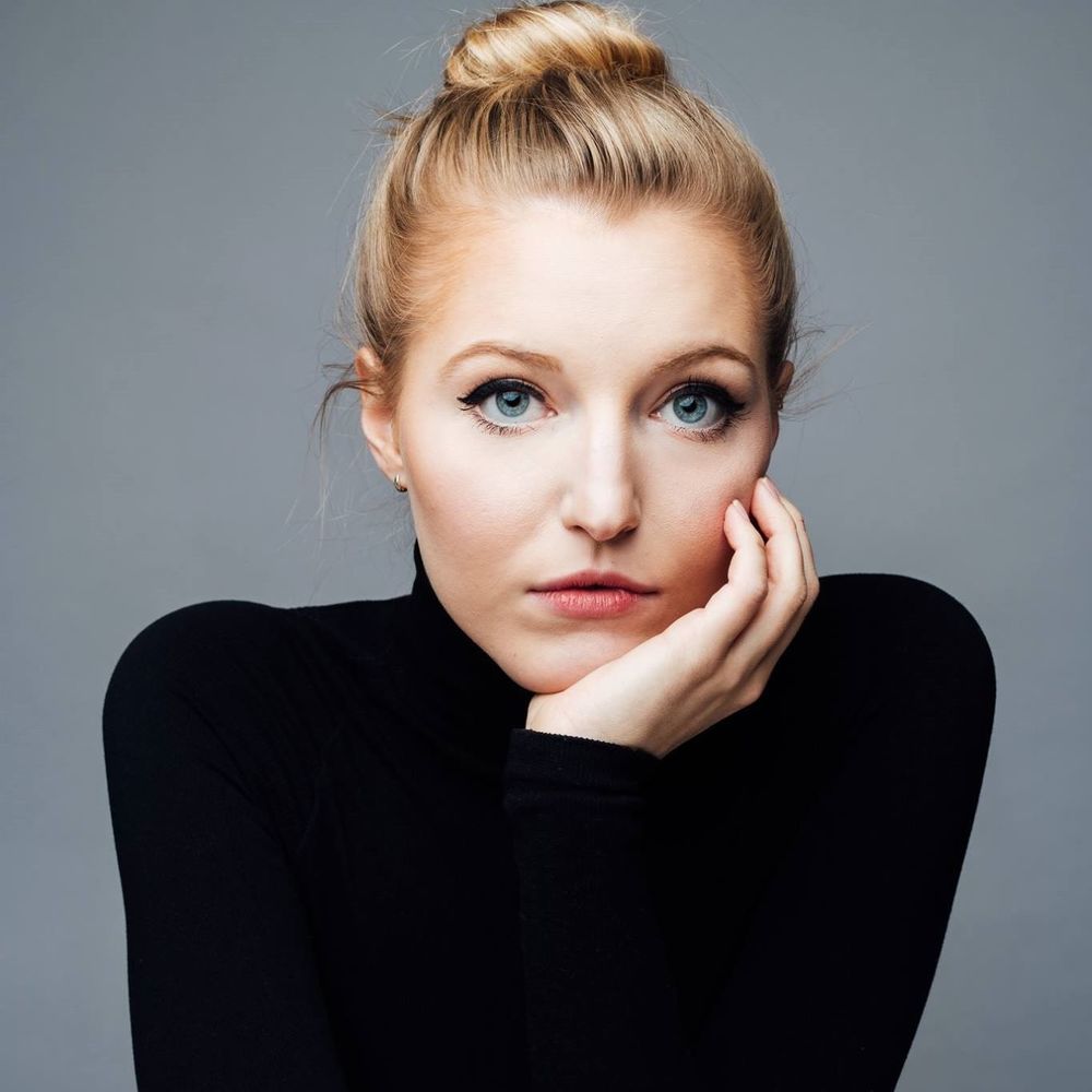 Meet your Posher, Helene